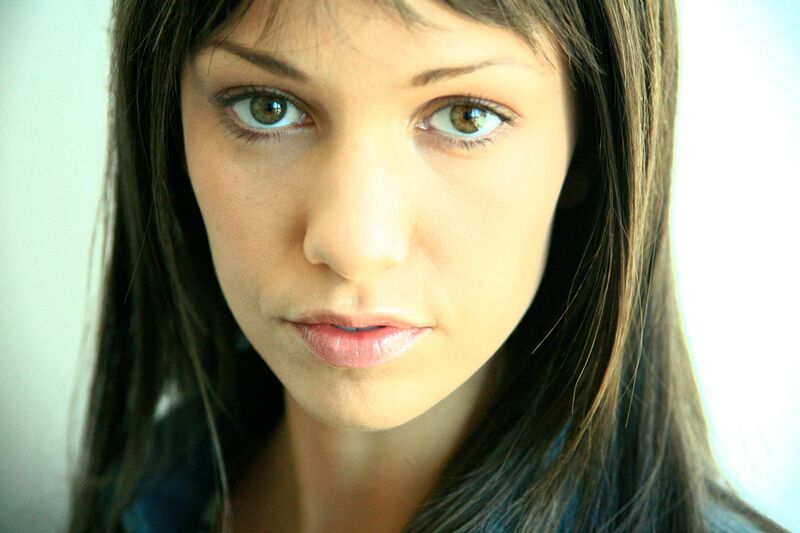 File:LG15res-Maggie official.jpg